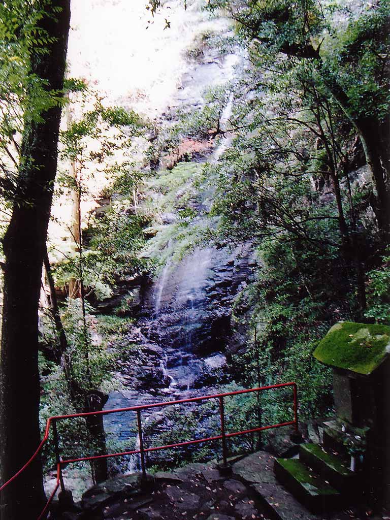 滝の近景