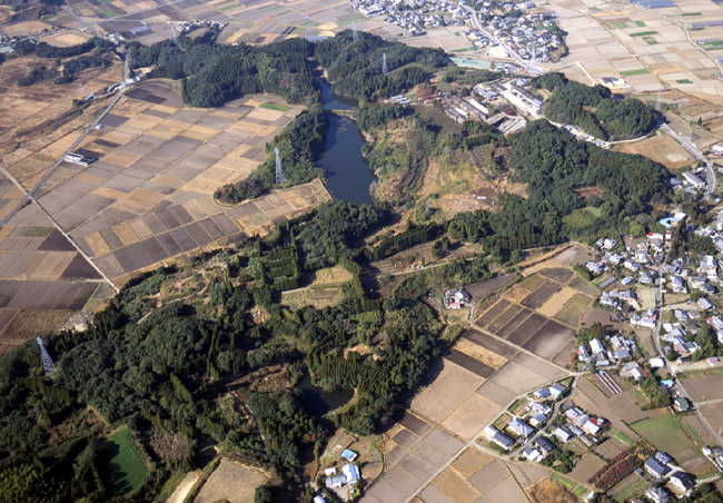 生目古墳群遠景