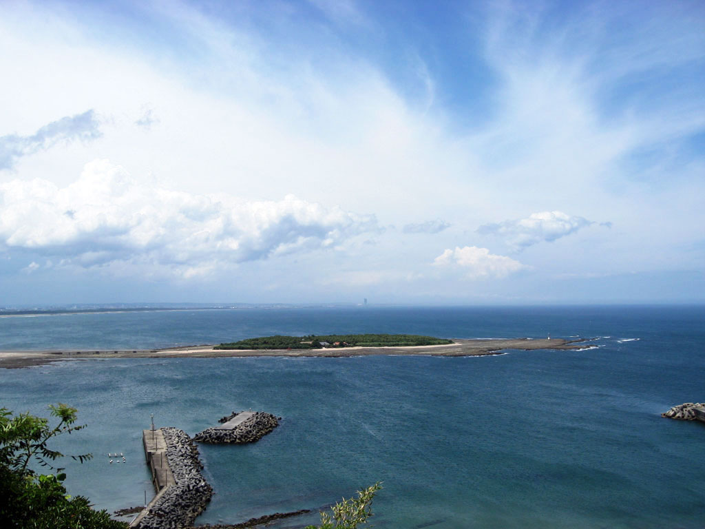 青島遠景（南より）