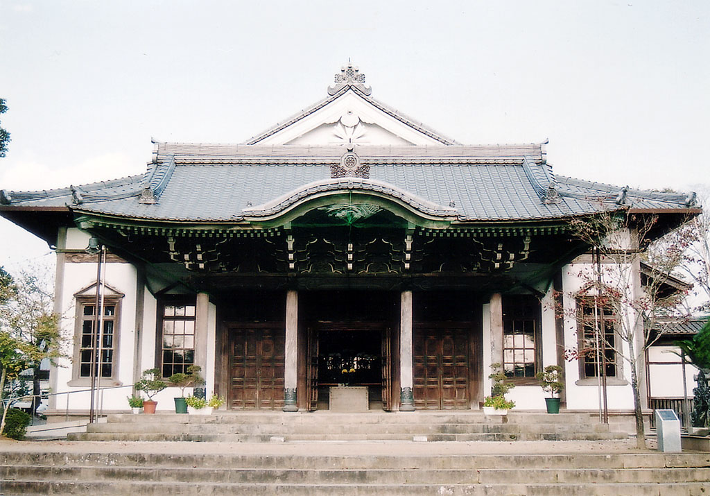 願心寺本堂（正面）