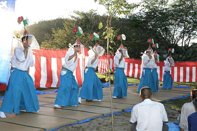 伊形花笠踊り