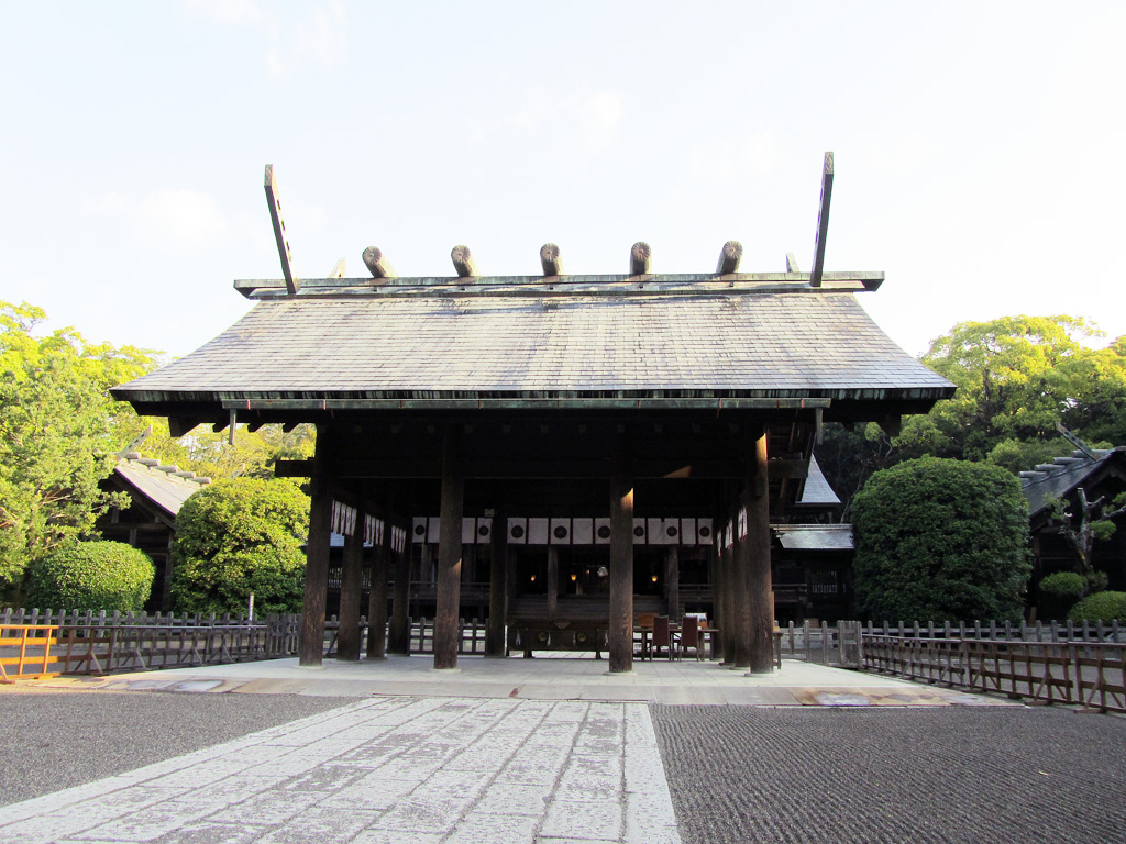 宮崎神宮拝殿