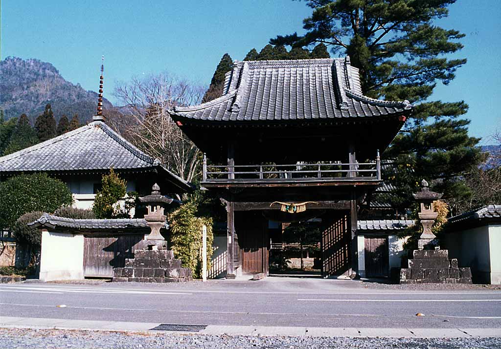 龍泉寺