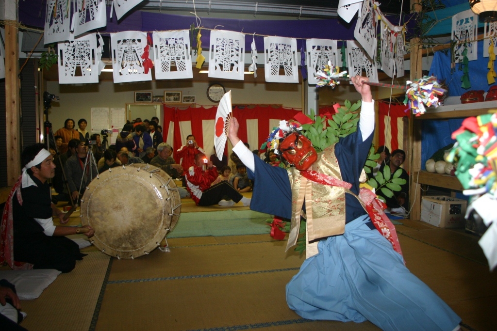 椎葉神楽（栗の尾神楽）