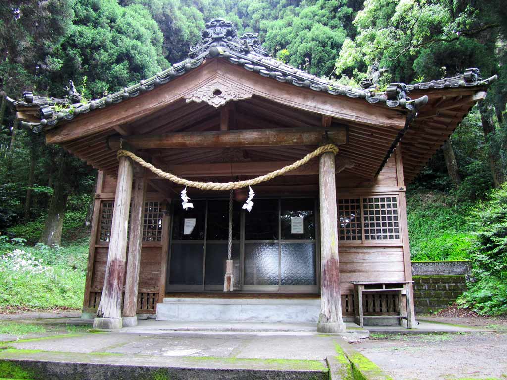 千足神社近景