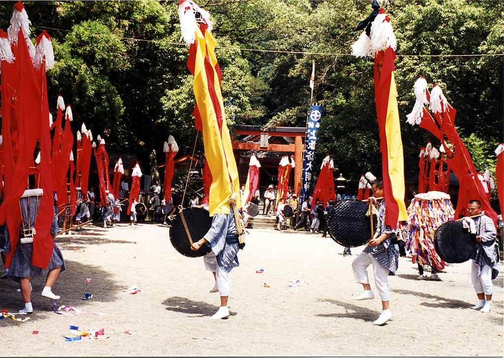 バラ太鼓踊