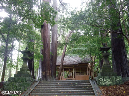 104岩井川神社