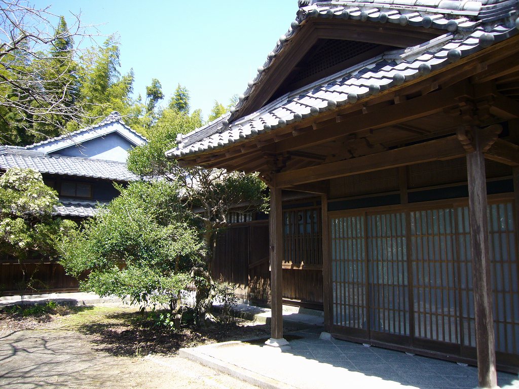 主屋と座敷棟
