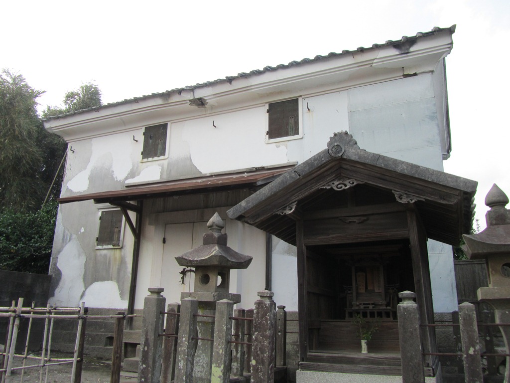 西蔵の正面